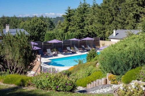 Le Chambon-sur-Lignon Hotel | Discover Bel Horizon: Oceanfront Bliss with Spa Access