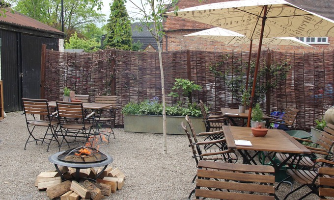Kingsclere Hotel | Discover Bel & The Dragon Kingsclere: Top-Rated Comfort