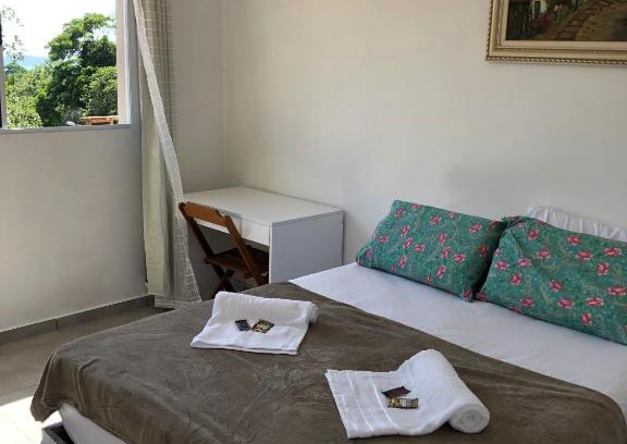 Bexiga House | Beautiful Suite Steps from Curral Beach with Pet Friendly Perks