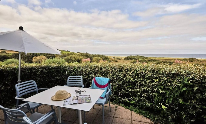 Colleville-sur-Mer Apartment | Beachfront Bungalow Near Omaha Beach with Ocean View Terrace