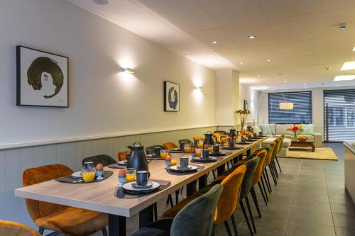 Westende House | Belcasa Sea House: Pet-Friendly Retreat with 9/10 Rating