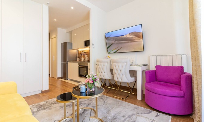 Sarajevska Apartment | Top-Rated Belgrade Waterfront Studio with Kitchen Amenities