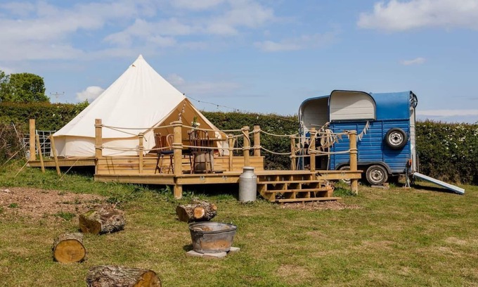 Crediton Cabin | Bell Tent - in a glorious Devon vineyard