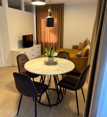 Plunge Apartment | Exceptional Stay at Bell Tower Apartment with Breakfast Included