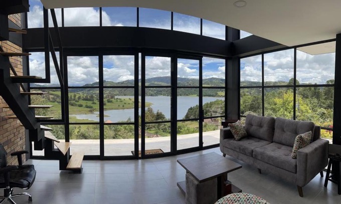 Choconta House | Scenic Bella: Unmatched Views of Sisga Await You