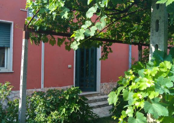 San Giorgio a Liri Apartment | Inviting Bella di Notte: Pet-Friendly Hotel with Breakfast