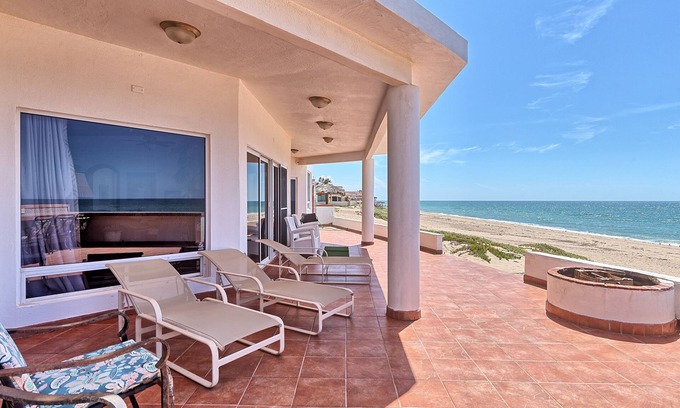 Brisas del Golfo House | Discover Bella Mareas: Beachfront Paradise with Ocean Views