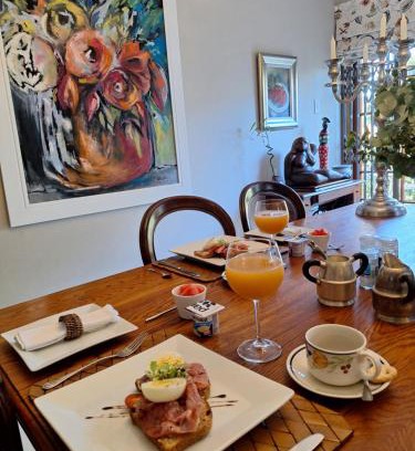 Vryheid Bed & Breakfast | Cozy Bella's B&B: 4-Star Stay with Pool & Breakfast