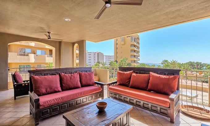 Puerto Penasco Apartment | Beachfront Relaxation at Bella Sirena 201-C: Rated 10/10