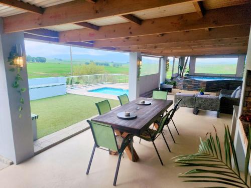 Koringberg Villa | Experience Bella Vista at Village-Living: 4-Star Retreat