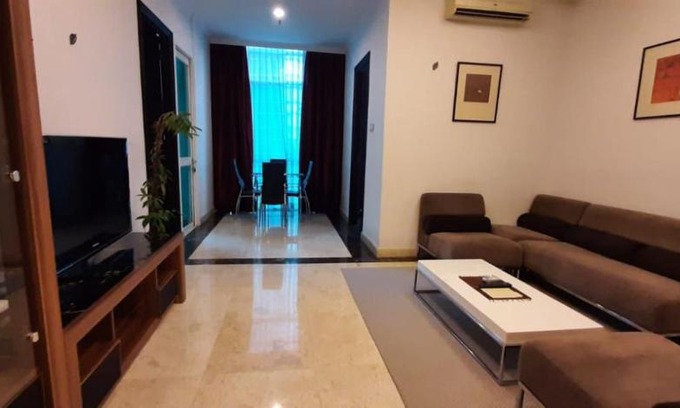 East Kuningan Apartment | Family-Friendly Getaway at Bellagio Mansion