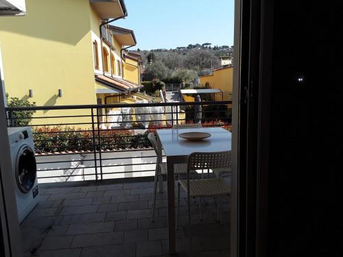 Castello Apartment | Bellagio Sweet Home: Pet-Friendly Retreat with High Ratings