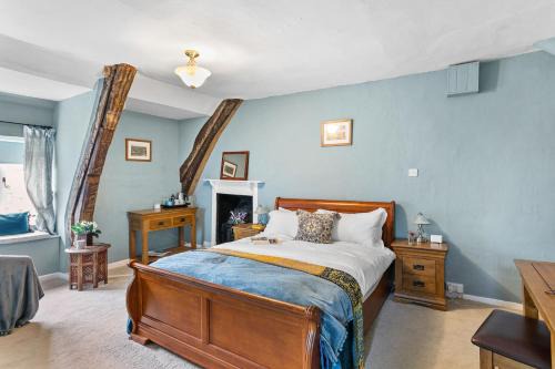 Liverton Bed & Breakfast | Top-Rated Bellamarsh Farm B&B: Pet & Child Friendly Stay