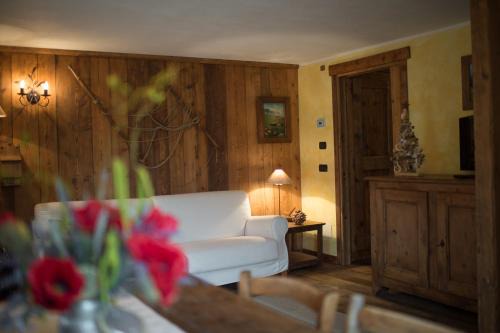 Epinel Apartment | Inviting Bellavista Cogne Apartment: Rated 9/10 with Breakfast