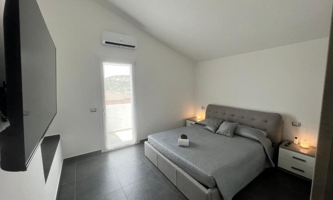 Sant'Antioco House | Pet-Friendly Bellavista Modern Apartment - Rated 9.7/10