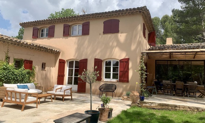 Grand Sud House | Enchanting Belle Bastide with Pool in Lush Aix-en-Provence