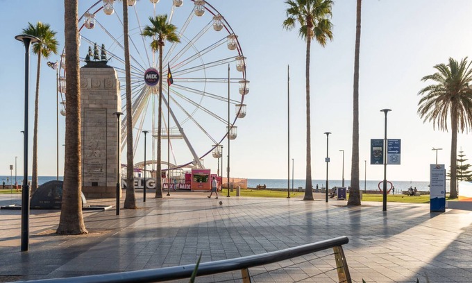 Glenelg Apartment | Beachfront Escapes at Glenelg Seaside Studio Retreat