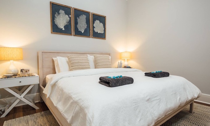Glenelg South Apartment | Relaxing Belle Escapes with Ocean View in Noosa