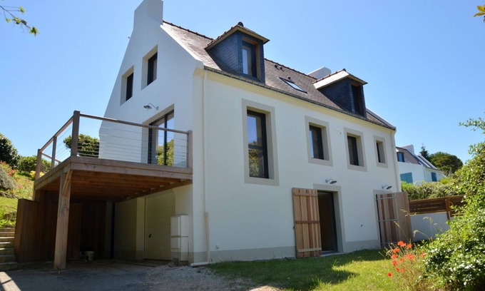 Sauzon House | Beautiful Belle Ile - Renovated House with Garden & Pool