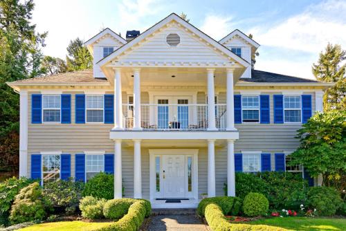 North Saanich Bed & Breakfast | Tranquil Belle Maison Auprès De La Mer with Ocean View