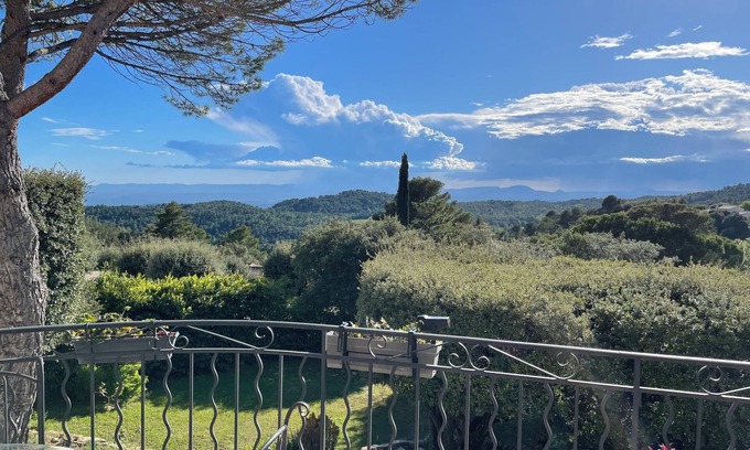 Tourtour Villa | Beautiful Belle Maison Provençale with Panoramic Views