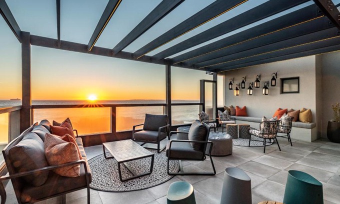 Bloubergstrand Hotel | Inviting Belle Maroc with Oceanfront Views and Dining