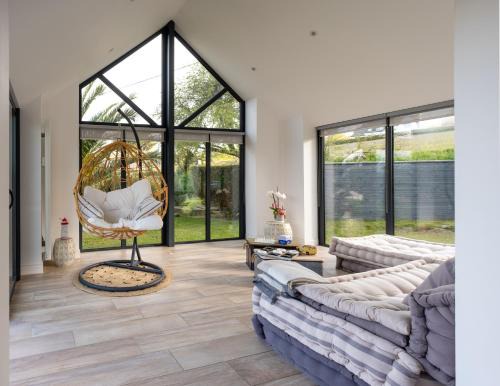 Locquirec House | Beautiful Villa Steps from the Beach with Ocean View