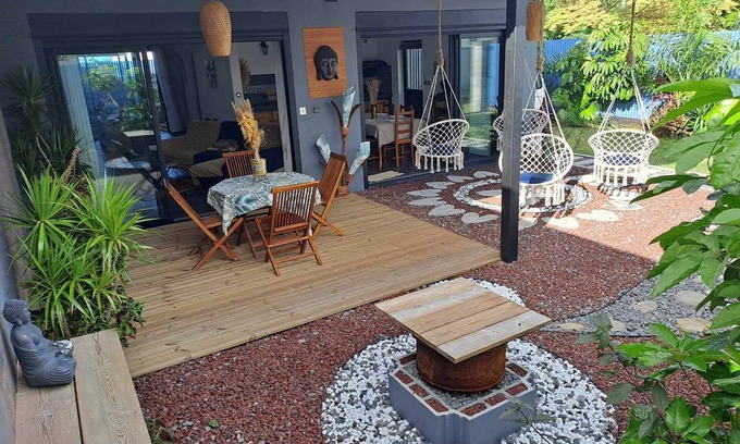 Saint-Andre Villa | Convenient Belle Villa in St-André Near City Center