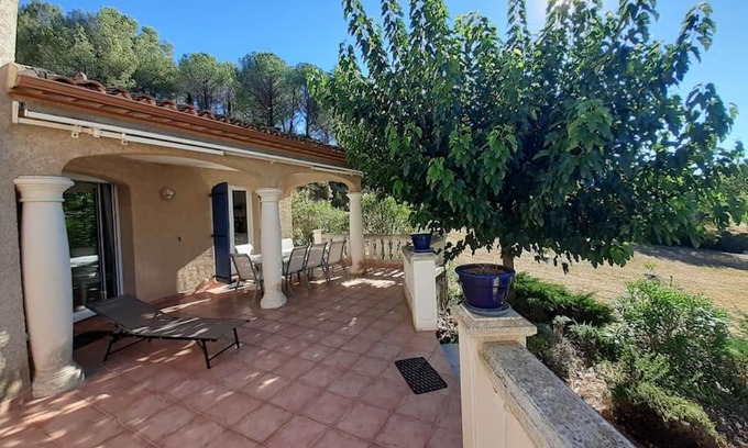 Saint-Chinian Villa | Relaxing Villa Nestled Between Garrigue and River