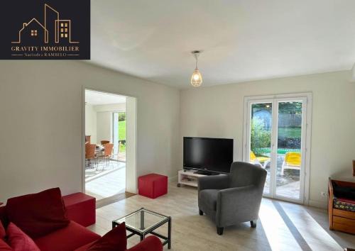Chateauneuf Villa | Scenic Villa with Mountain Views and Family-Friendly Amenities