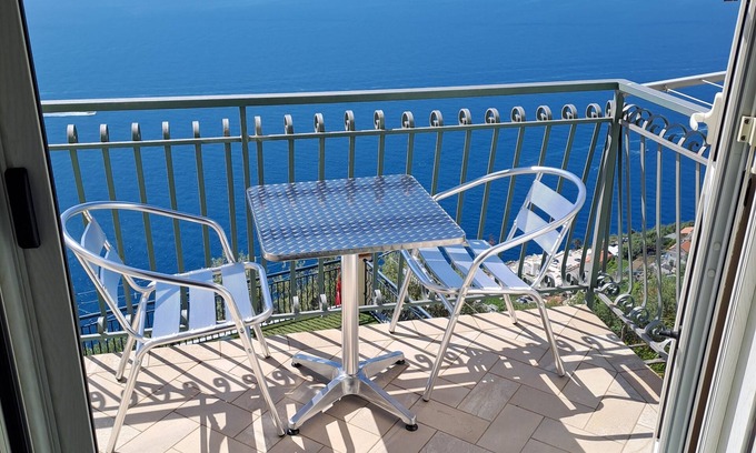 San Michele Apartment | Belle Vue House