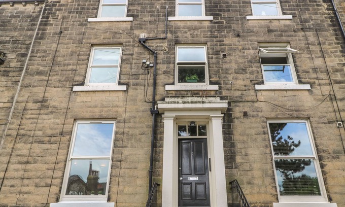 Ilkley Cottage | Explore Belle Vue: Pet-Friendly Holiday Cottage in Ilkley