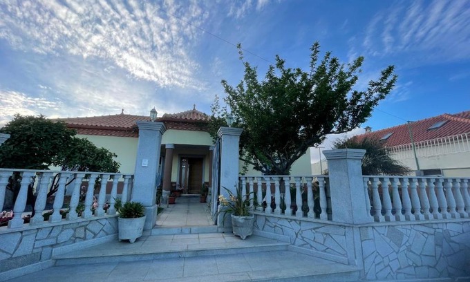 Sao Jorge House | Family-Friendly Belle Vue with Hot Tub & Kitchen Amenities