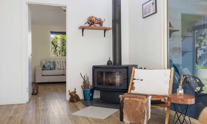Bellthorpe House | Cozy Nights Await at Our Farm Retreat – Guest Rated 10/10!