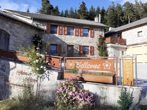 Tence Hotel | Oceanfront Bellevue Chambres d'hôtes with Spa and Views
