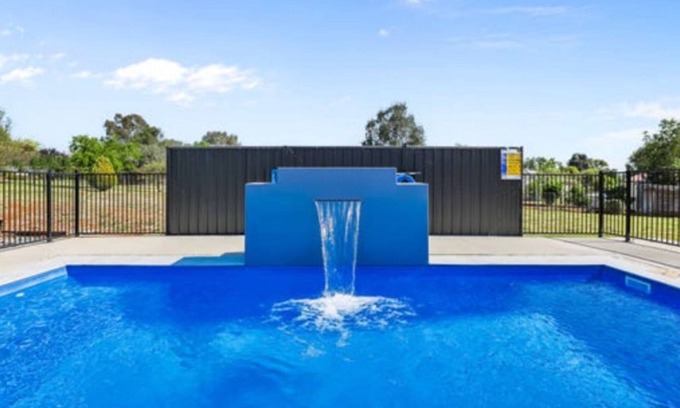 Moore Creek House | Bellevue Holiday House
