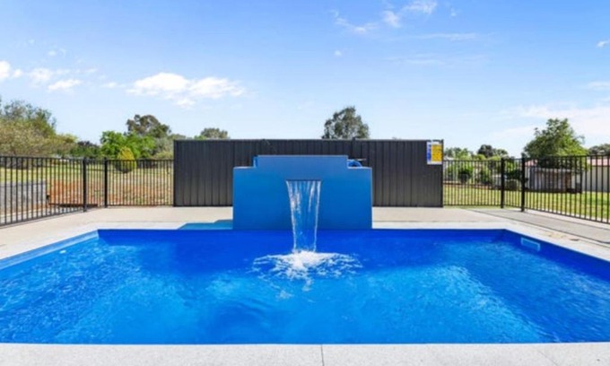 Moore Creek House | Bellevue Holiday House
