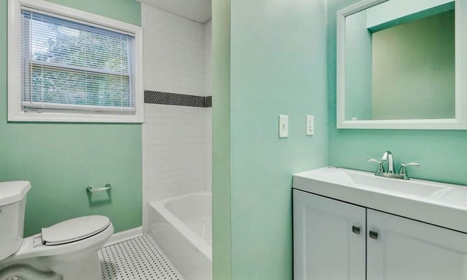 Sylvan Hills House | Book Belmont Cottage for an Unforgettable Super Bowl Weekend!