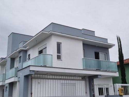 Capivari Apartment | Cozy Apartment in Ingleses - Perfect for Families and Pets