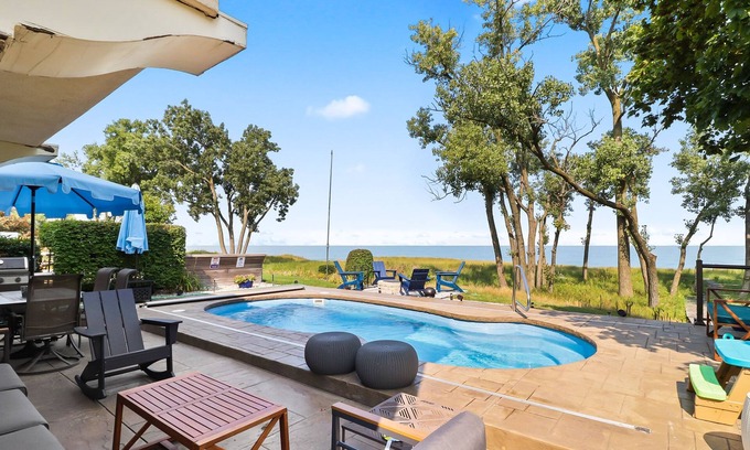 Miller Beach House | Experience Below Deck at Waters Edge on Lake Michigan