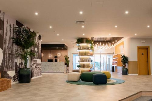Assago Hotel | Discover Belstay Milano Assago: Pet-Friendly with Pool