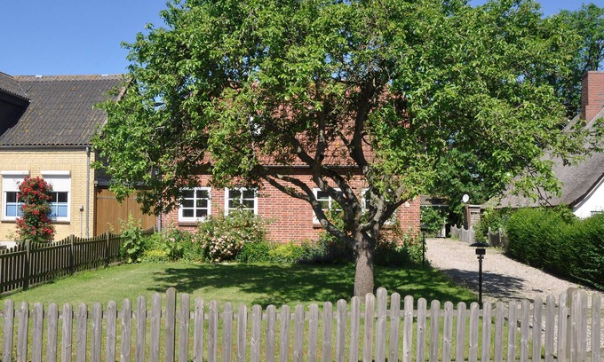Puttgarden Hotel | Belthus: 10/10 Rated with Breakfast & Family Amenities