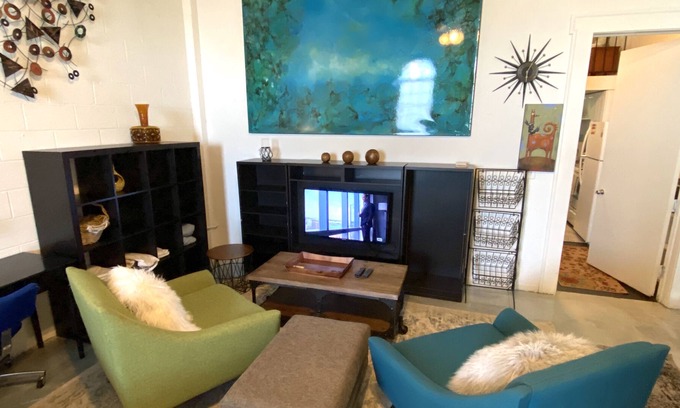 Reynoldstown Condo | BeltLine Loft SPACIOUS 2/1 Pets! Cabbagetown Near Downtown