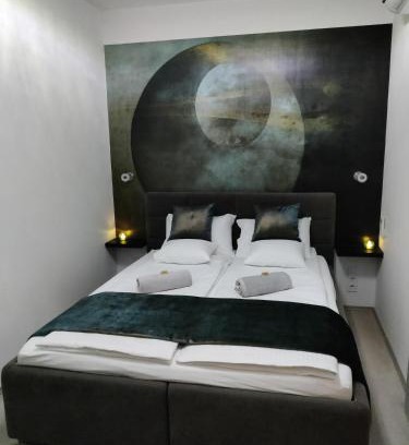 Szekesfehervar Apartment | Top-Rated Belvaros Resort Apartman & Spa with Ocean Views
