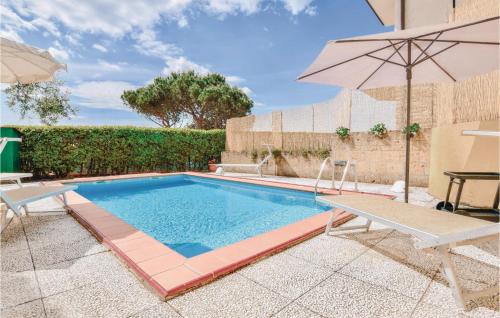Corsanico House | Belvedere 3: Pet-Friendly Haven with Pool & Family Fun