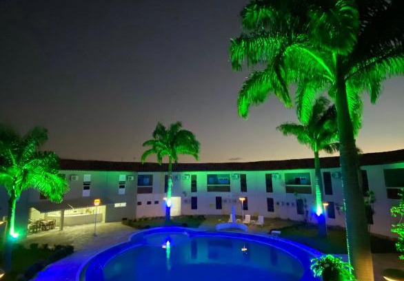 Paulo Afonso Hotel | Belvedere Paulo Afonso: Poolside Family Getaway Awaits!