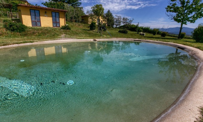 Graffignano Cottage | Experience Comfort at Belvilla by OYO Chalet Graffi