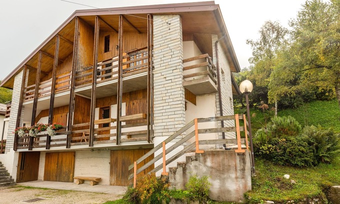 Belluno Ski Chalet | Discover Belvilla by OYO Chalet Nevegal: Family-Friendly Retreat