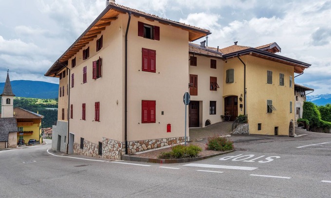 Brez Apartment | Top-Rated Belvilla by OYO Apartment in Brez with Kitchen