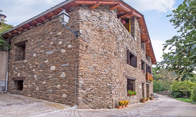 Isavarre Apartment | Explore Belvilla by OYO Cobert d'en Piarró: Family & Pet-Friendly Stay